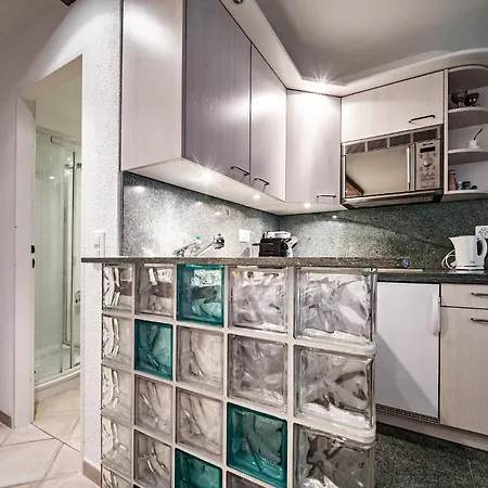 Paradies 045 Apartman